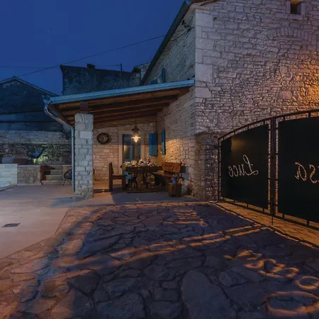 Pet Friendly Home In Hrboki