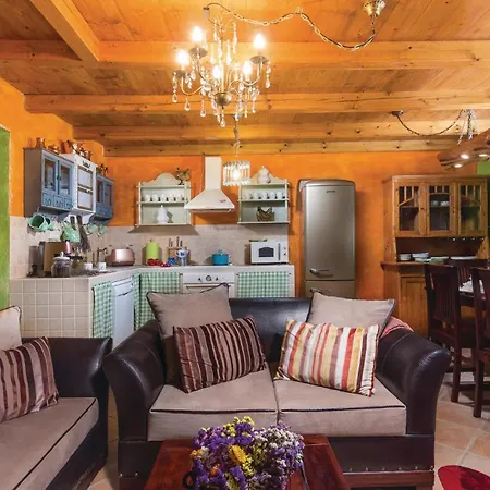 Pet Friendly Home In Hrboki Hrboki