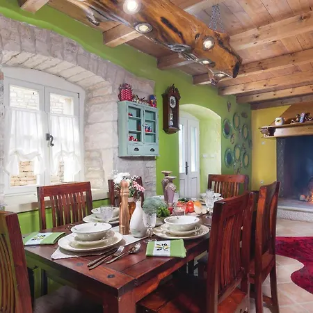 Holiday home Pet Friendly Home In Hrboki Hrboki