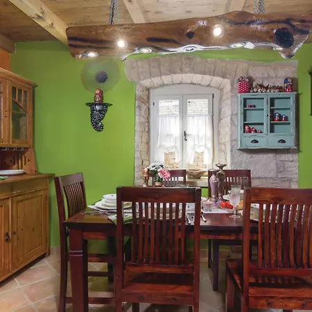 Pet Friendly Home In Hrboki Hrboki