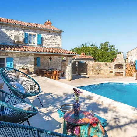 Holiday home Pet Friendly Home In Hrboki